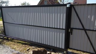 Купить сваи для ворот в Северск. Заказать ворота на сваях под ключ от 21672 руб